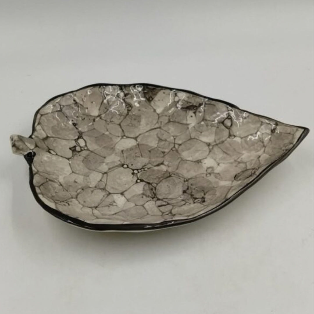 Platter - Leaf Shaped Black Bubble Pattern