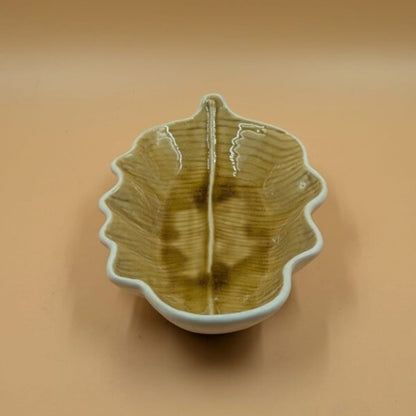 Platter - Wavy Edge Leaf Shape / Banana Leaf Green Glazed