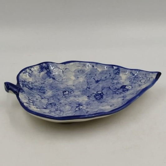 Platter - Leaf Shaped Blue Bubble Pattern