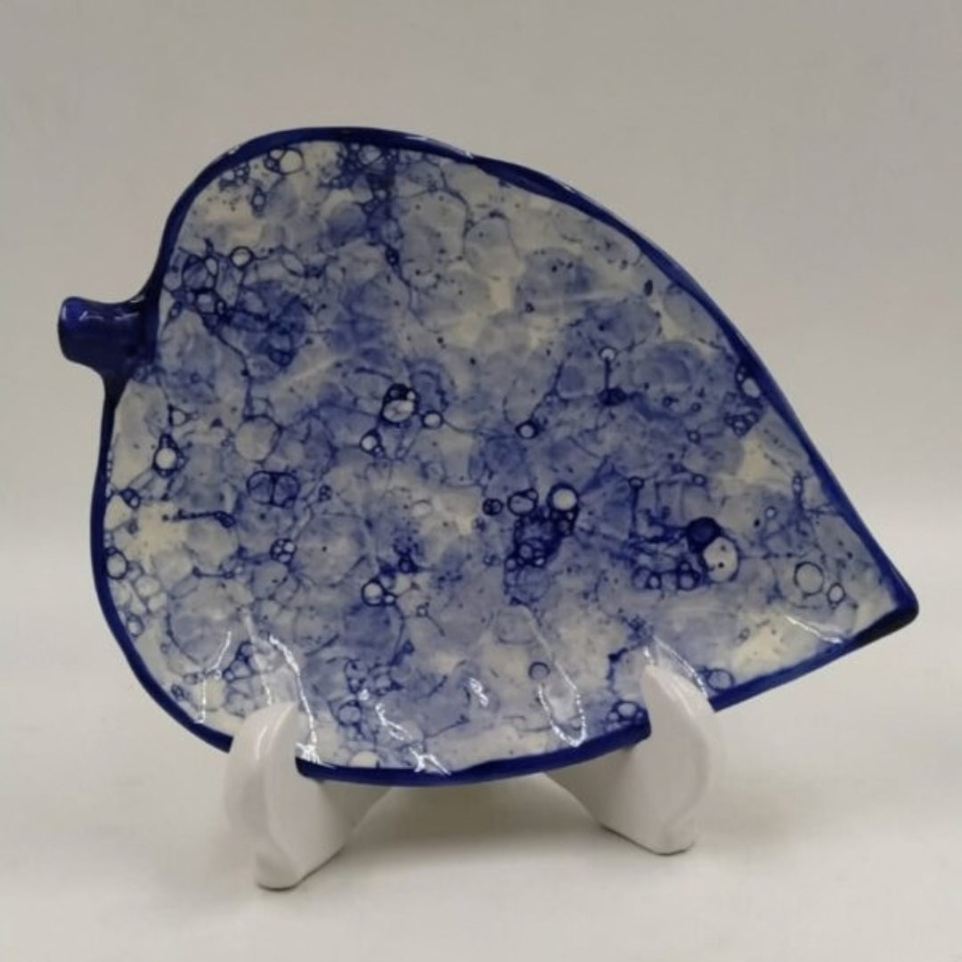 Platter - Leaf Shaped Blue Bubble Pattern