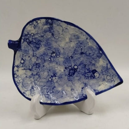Platter - Leaf Shaped Blue Bubble Pattern